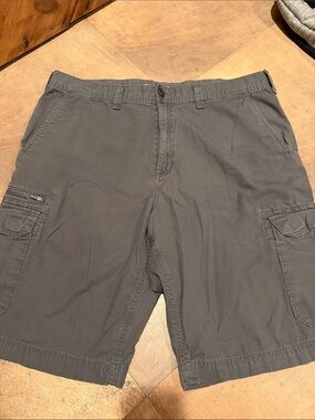 Men's Eddie Bauer Gray Cargo Shorts